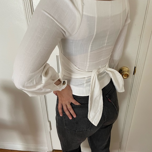 White Blouse Shirt With Puff Sleeves & Square Neckline - Picture 4 of 4